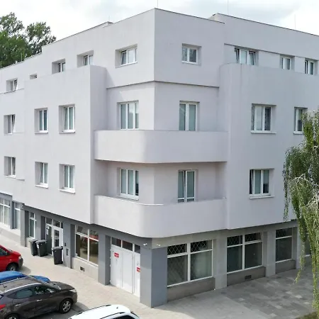 Skodova 아파트호텔